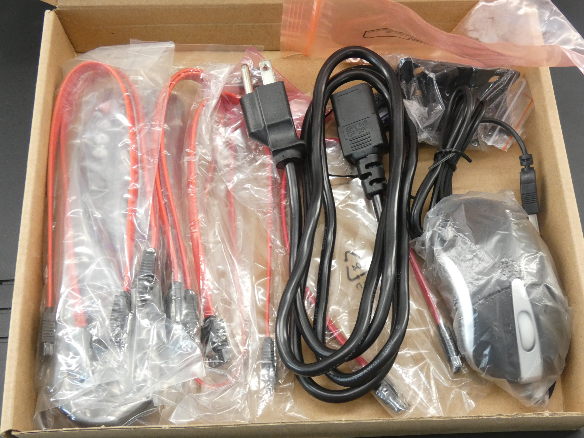 Hikvision DS-7716NI-SP/16 DVR Digital Video Recorder 16-Channel - Image 10