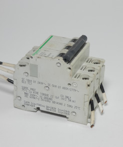Schneider Electric 17466 Circuit Breaker 15A 3P C60 Multi 9 480Y/277V