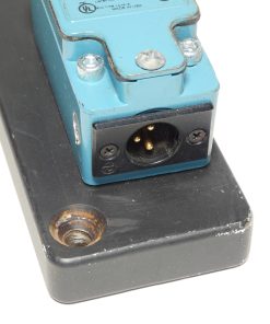 Honeywell GLAA01A2A Limit Micro Switch Roller Lever 3-Pin XLR