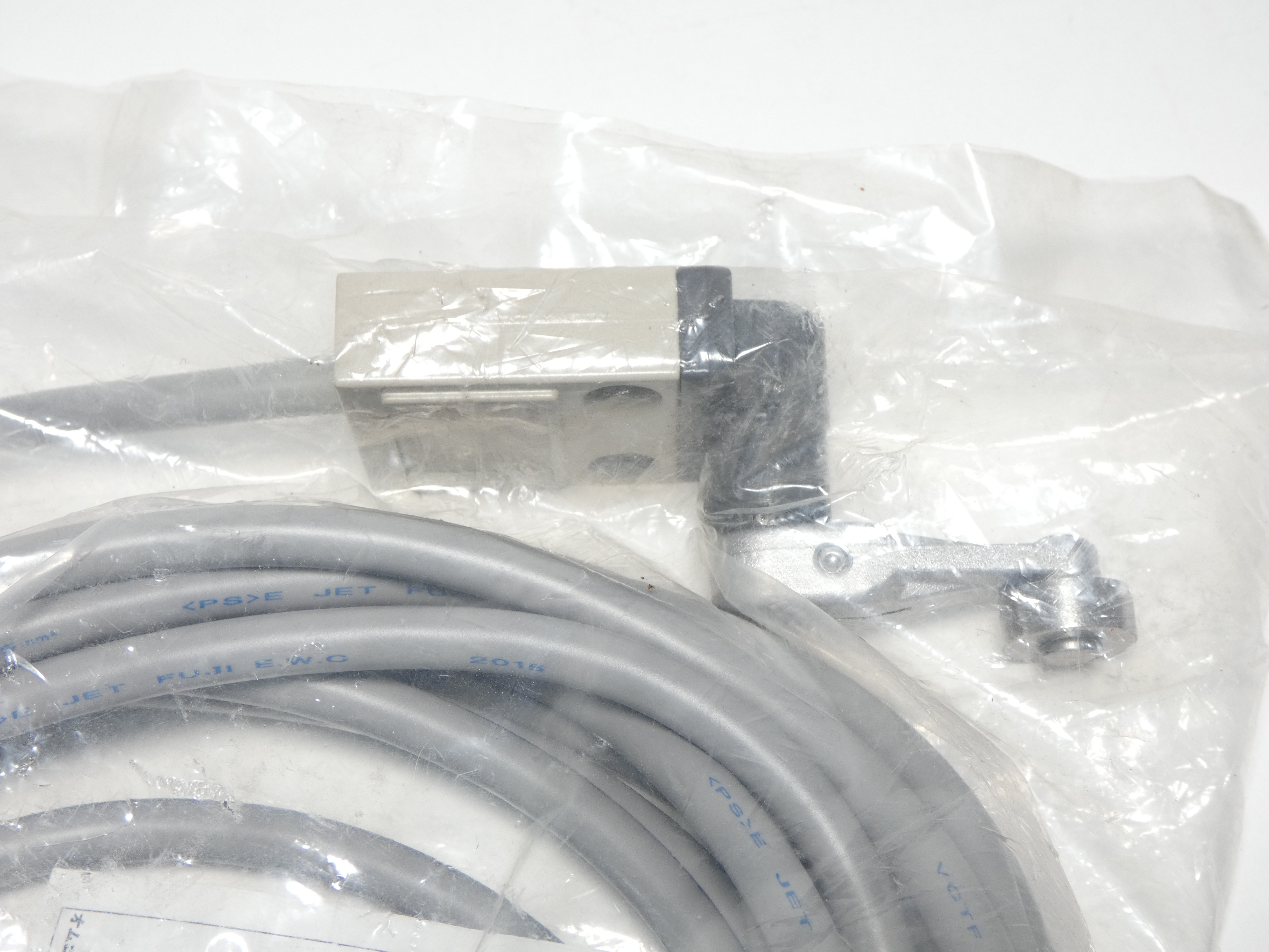 Omron D4C-1320-P Limit Switch