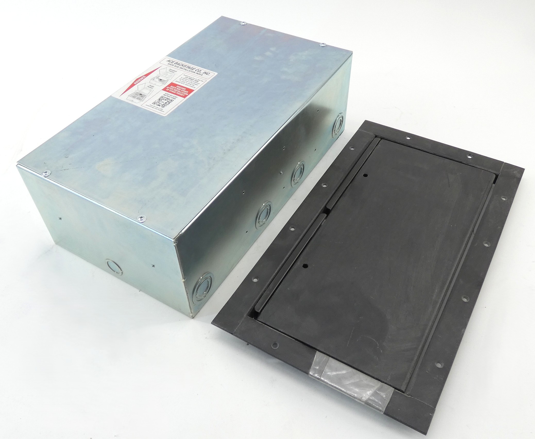 Ace Backstage 134SLBK Wide Floor Pocket w/ Lid