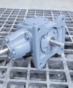 Alternative view of 9.26 Input HP Boston Gear VR137-QM8 1:1 Ratio Right Angle Bevel Gear Drive  Speed Reducer