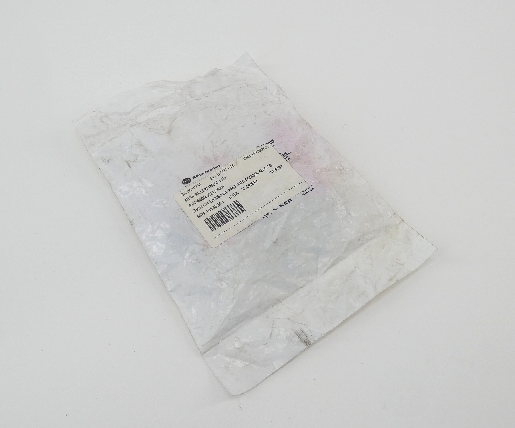 Allen Bradley 440N-Z21SS2H Rectangular Non-Contact Switch