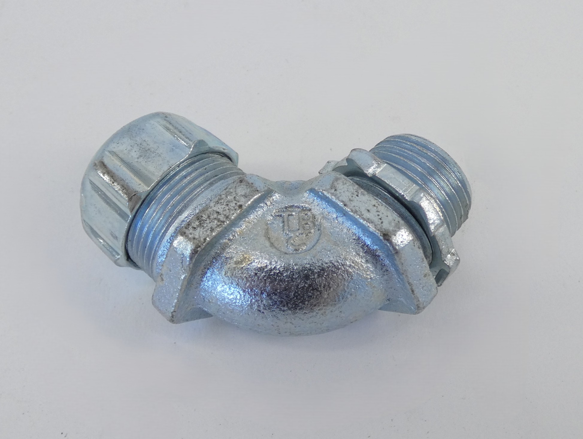 *Box of 24* Thomas and Betts 5253 3/4" 90° Liquid-Tight Flex Conduit Connector - Image 4