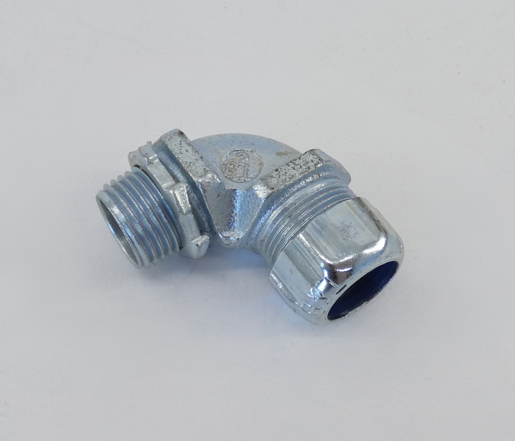 *Box of 24* Thomas and Betts 5253 3/4" 90° Liquid-Tight Flex Conduit Connector - Image 5
