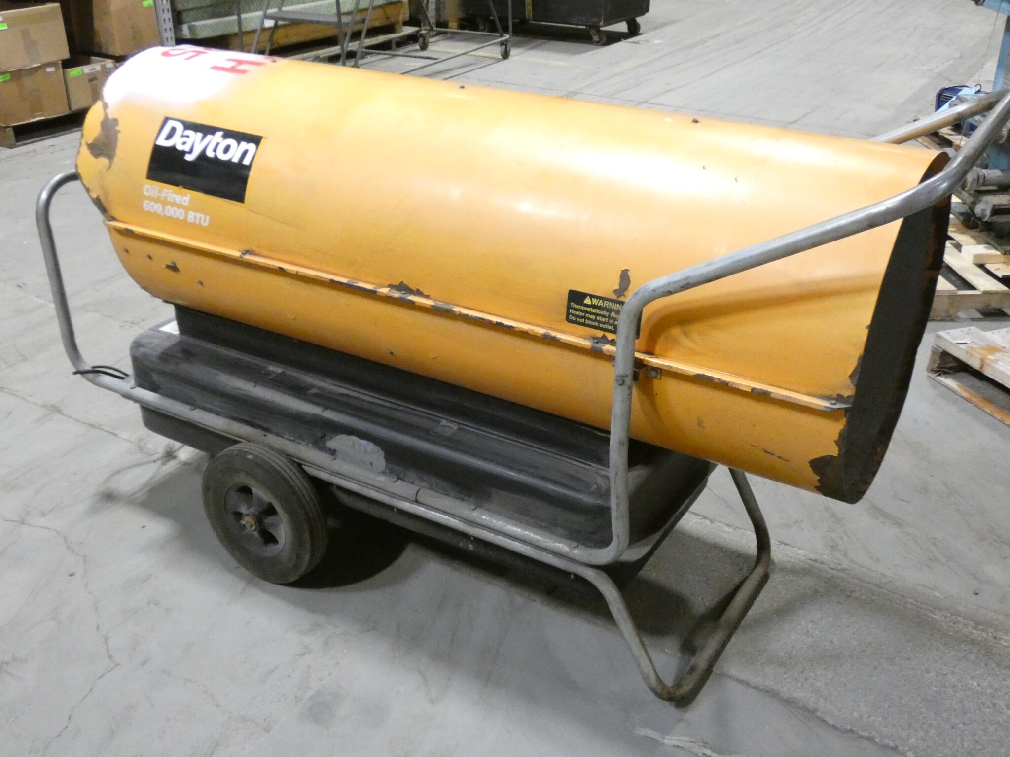 Dayton 3E359B Portable High Pressure Oil-Fired Heater, 600,000 BTU, 36 Gallon Tank Capacity, 2500SCFM