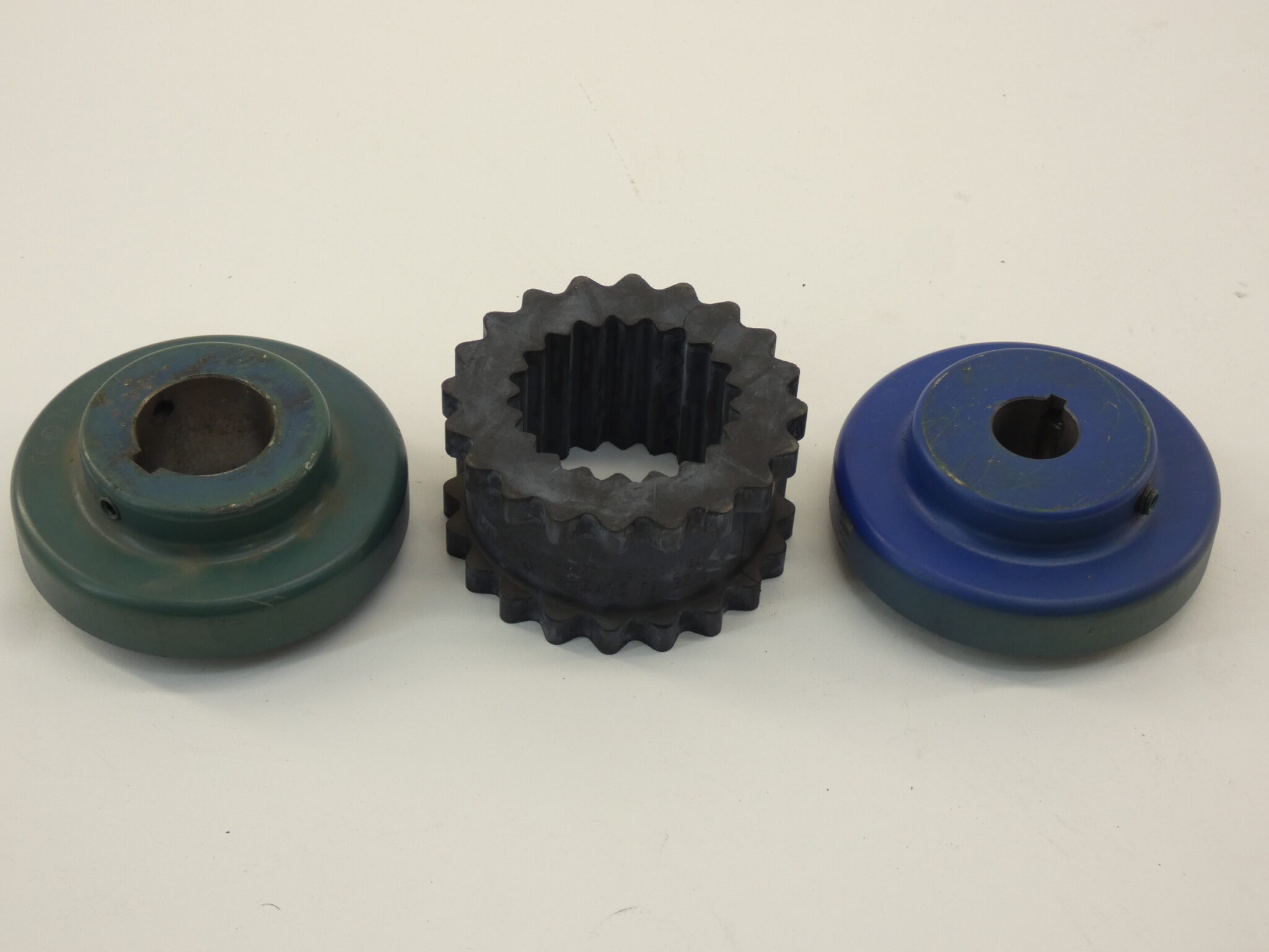 TB Woods Flange Couplings 6S x 1-3/8" 6S x 7/8 W/ Sure-Flex 6J Coupling Sleeve Insert - Image 2