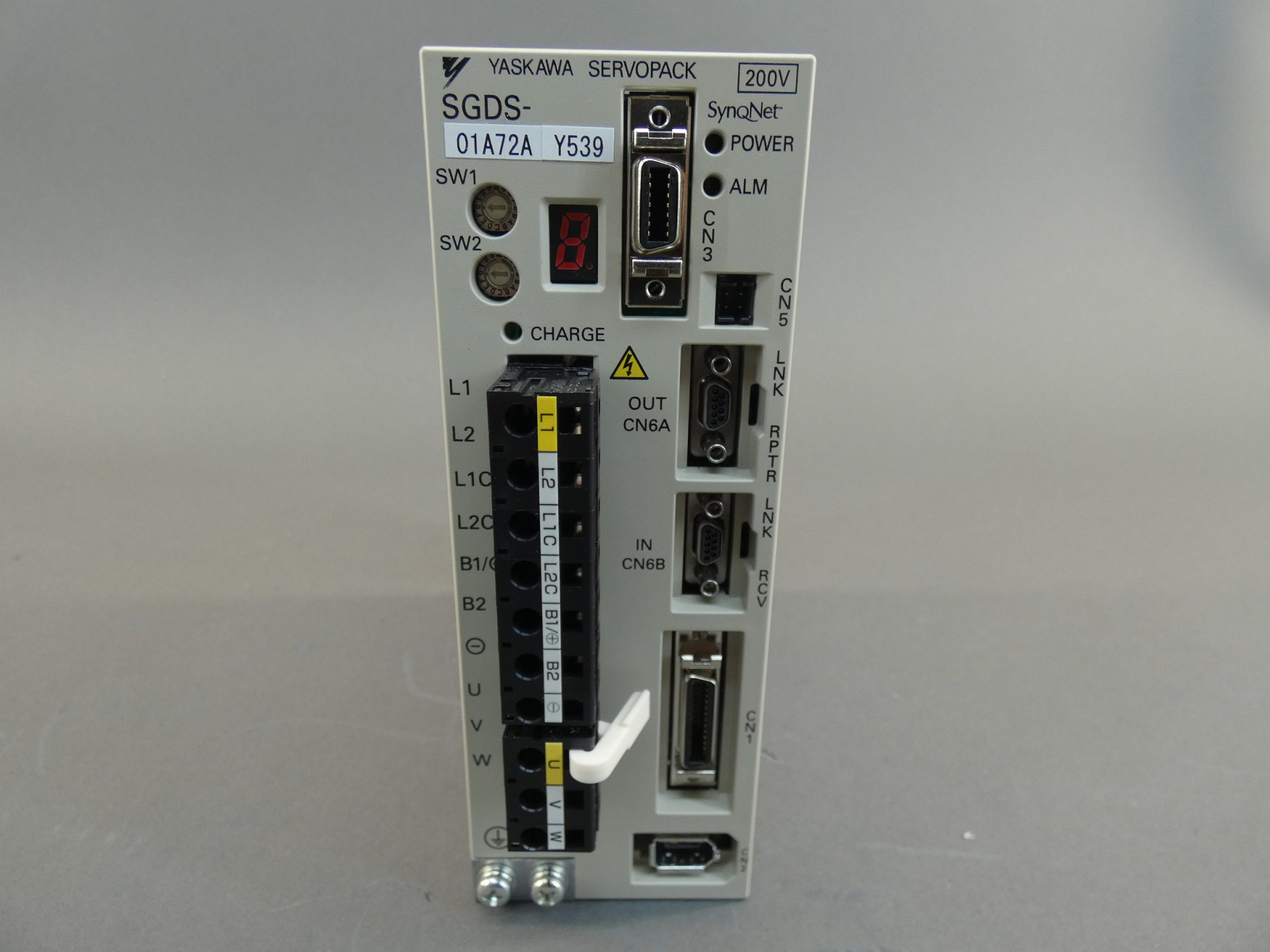 Yaskawa SGDS-01A72AY539 Servopack Controller 1.2-0.9AMP 0-230V 0-300HZ - Image 6