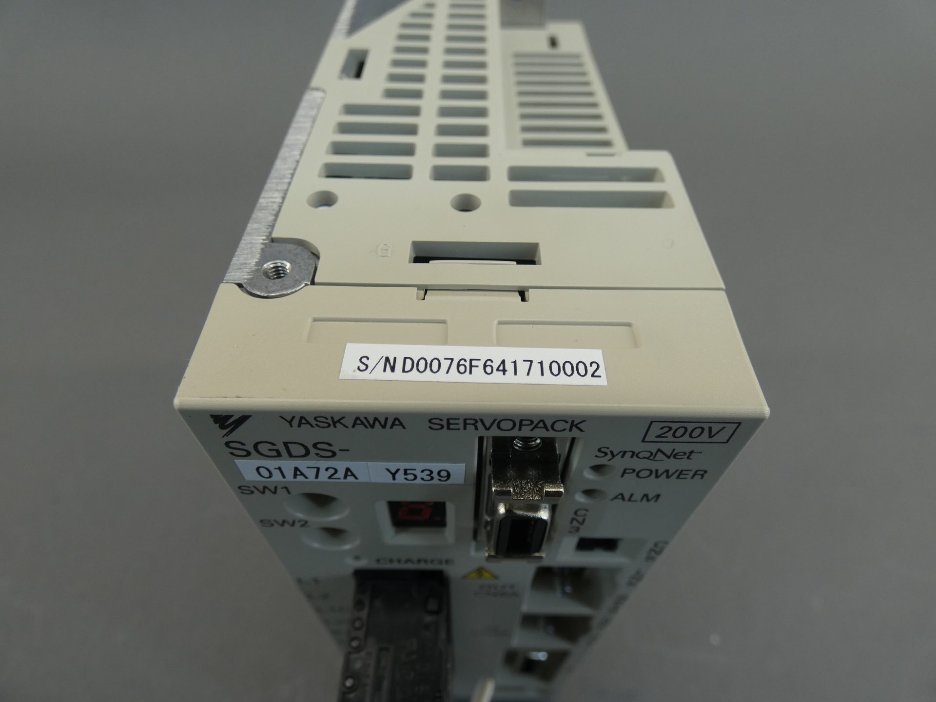 Yaskawa SGDS-01A72AY539 Servopack Controller 1.2-0.9AMP 0-230V 0-300HZ - Image 4