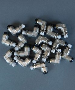 *Lot of 17* Parker XC63PB8-1/8 Fluid Connectors